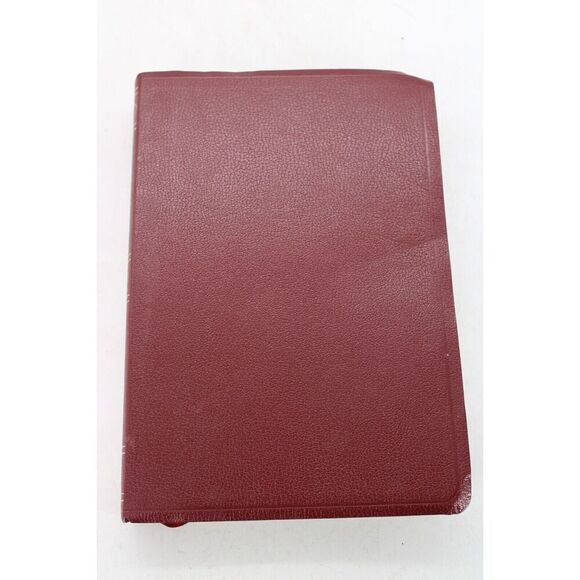 Holman NKJV Large Print Compact Reference Bible Red Letter Concordance Maps 2013 - Picture 2 of 10